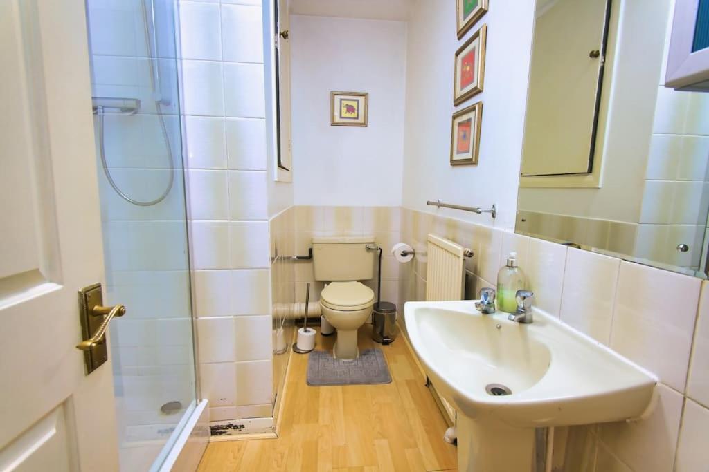 Two Bed House Near Kings Cross Apartment ลอนดอน ภายนอก รูปภาพ
