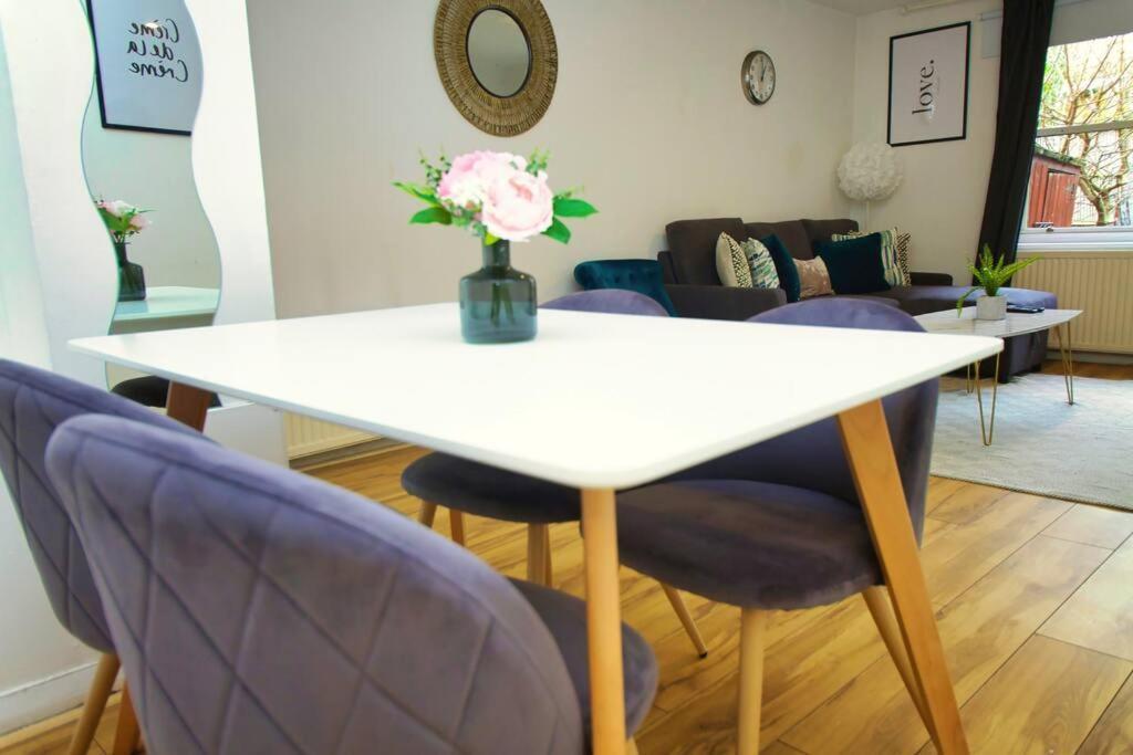 Two Bed House Near Kings Cross Apartment ลอนดอน ภายนอก รูปภาพ